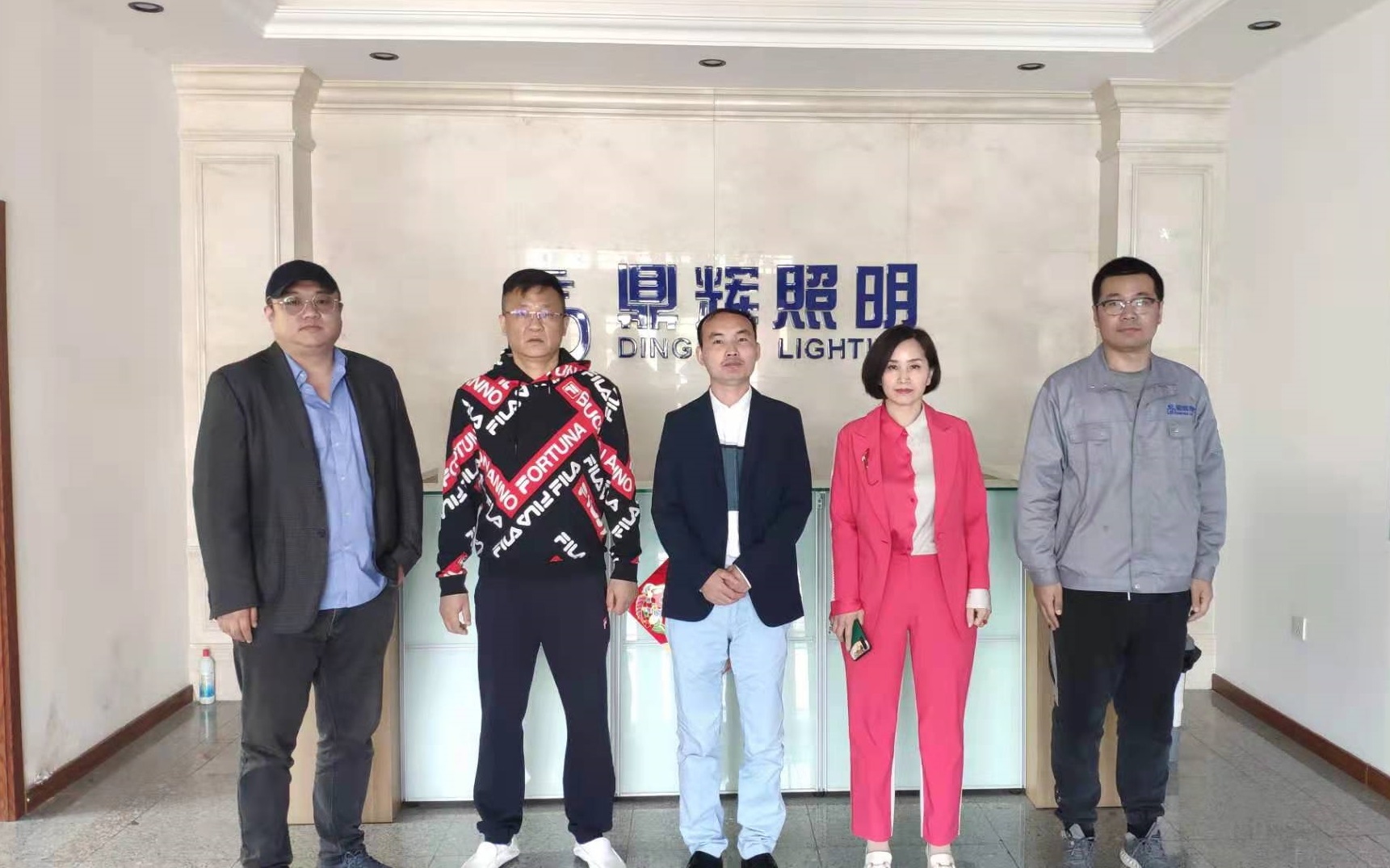 沈陽鼎輝工業照明科技有限公司